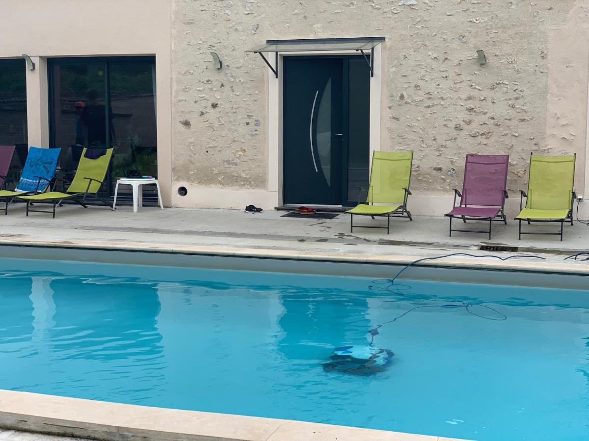 Bed and Breakfast Charme Moderne Le Val-Saint-Germain Exterior foto